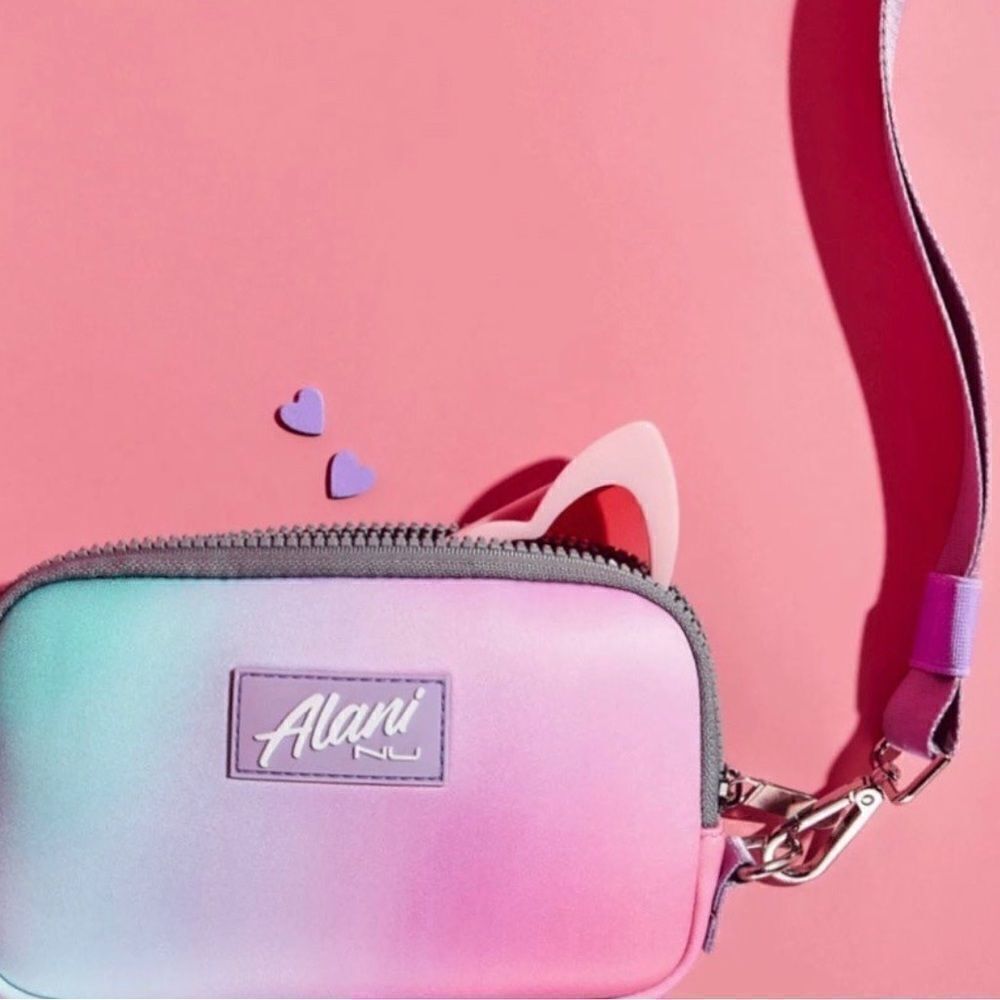 New Alani-Nu Travel Bag Workout Crossbody‎ Tie Dye